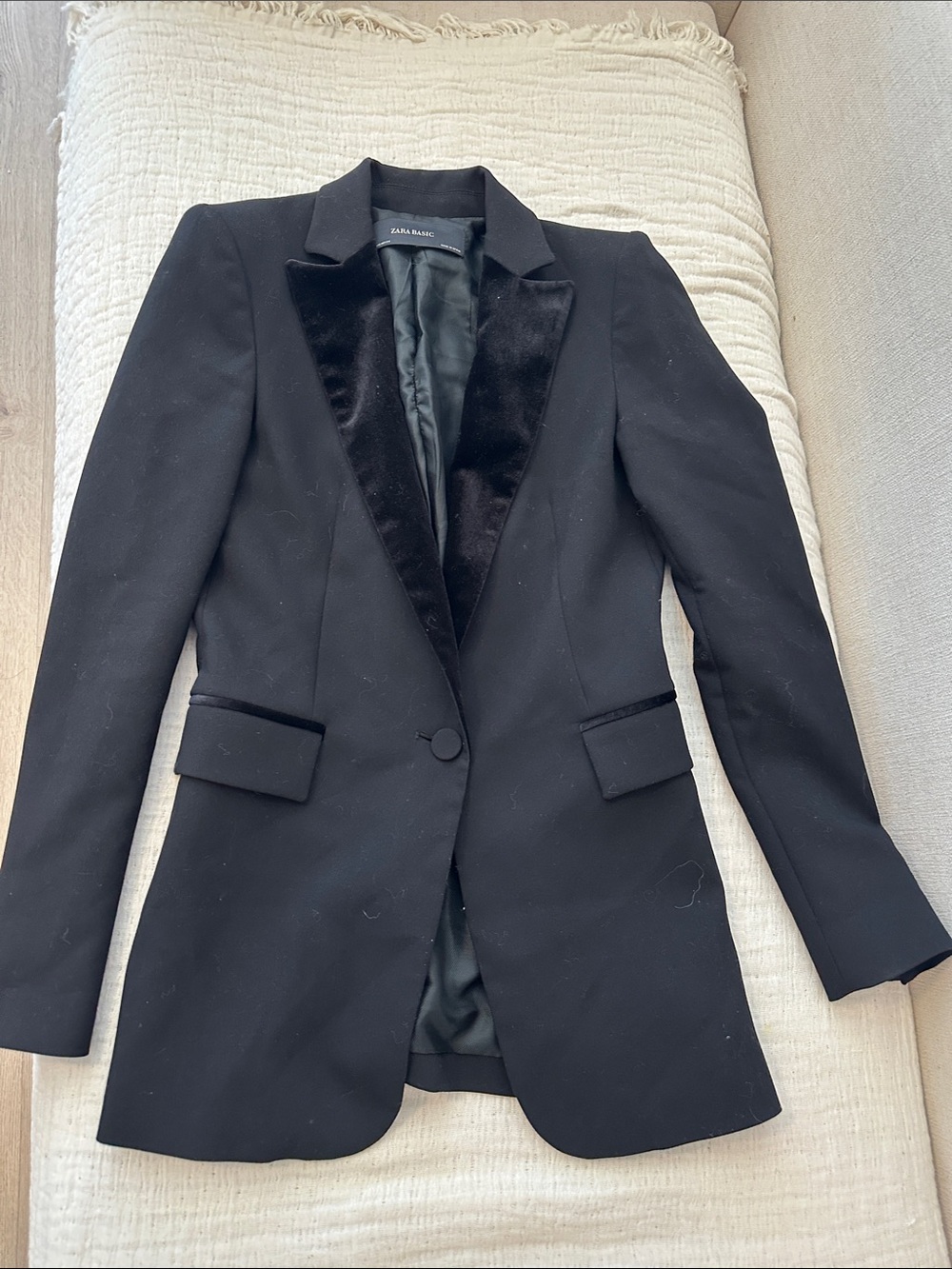 Zara Black Velvet-Tipped Single-Button Blazer